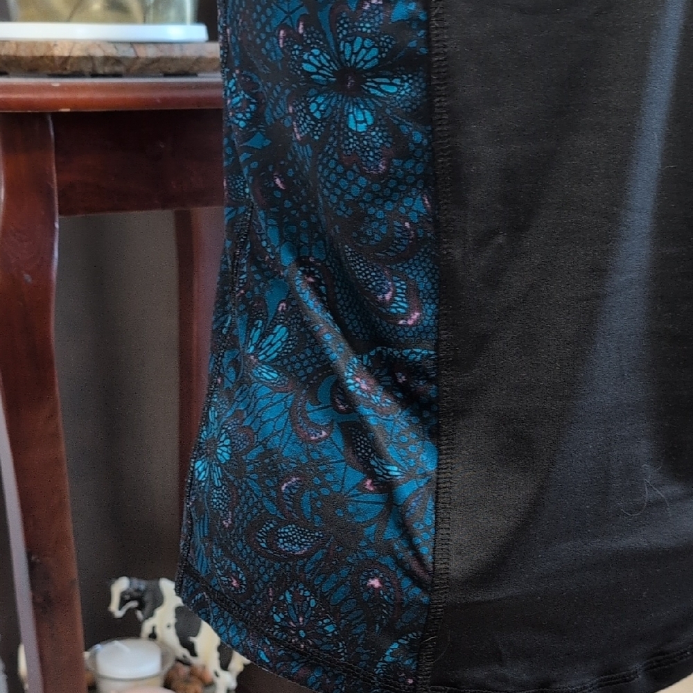 Joe Fresh Black and Blue Floral Lace Camisole - Picture 6 of 8